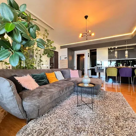 Coroni 4 Cu Terasa Si Panoramica * Brasov