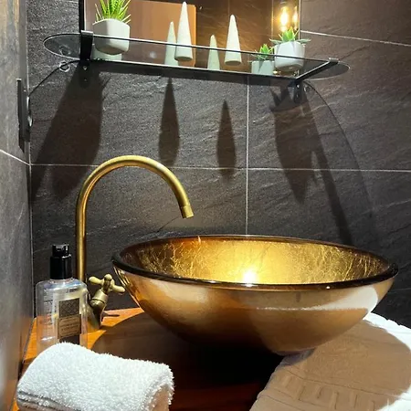 Apartment Coroni 4 Cu Terasa Si Panoramica