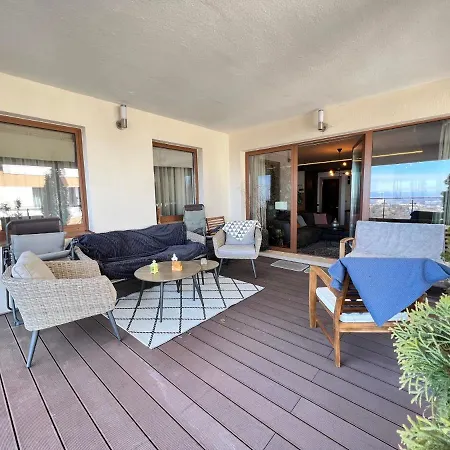 Coroni 4 Cu Terasa Si Panoramica Appartement *