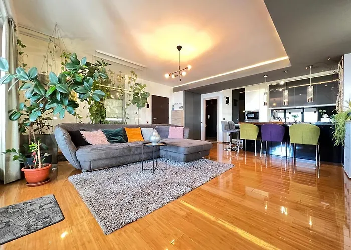 Coroni 4 Cu Terasa Si Panoramica Apartment