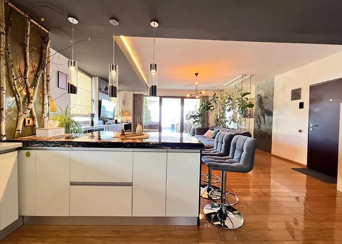 Apartment Coroni 4 Cu Terasa Si Panoramica *