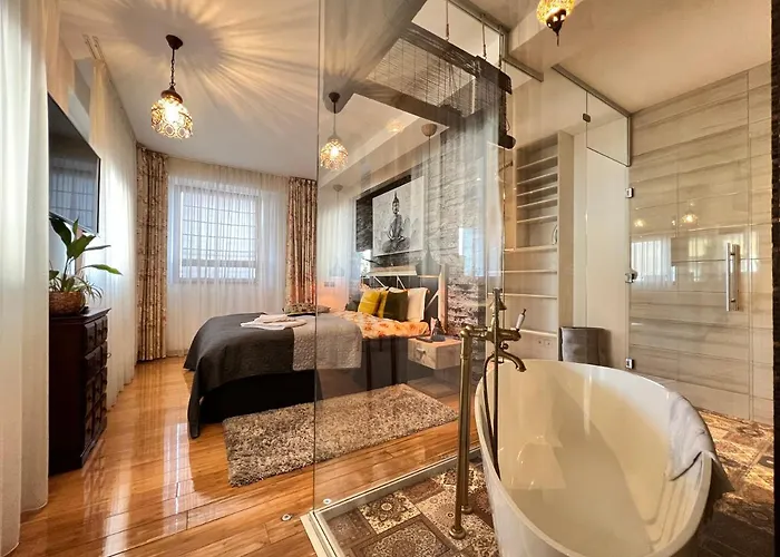 Coroni 4 Cu Terasa Si Panoramica Брашов